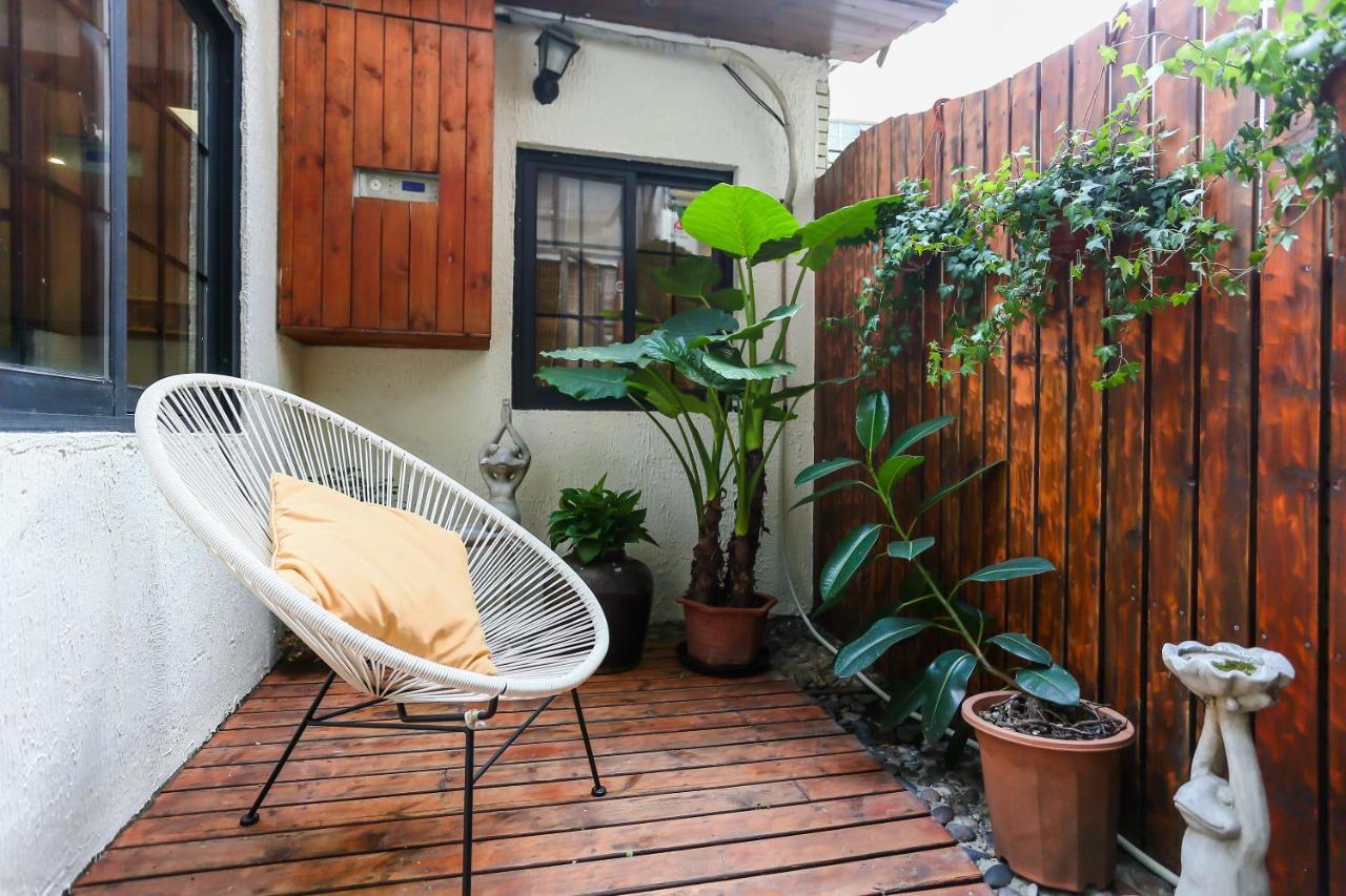 Old French Concession Coziness Apartment Shanghai